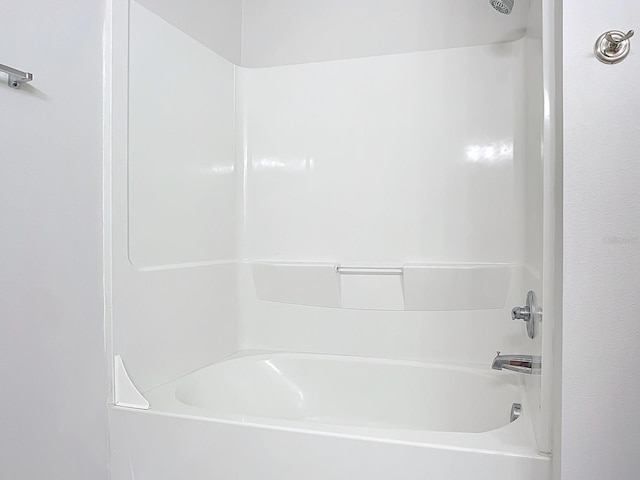 bathroom featuring shower / bathing tub combination