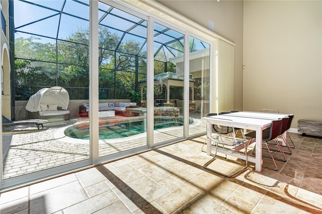 entryway featuring a high ceiling