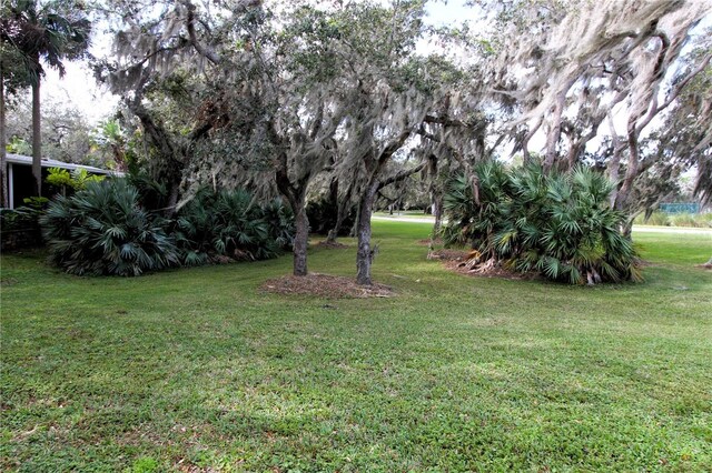 498 Sioux Blvd, Oak Hill, FL 32759 - photo 1
