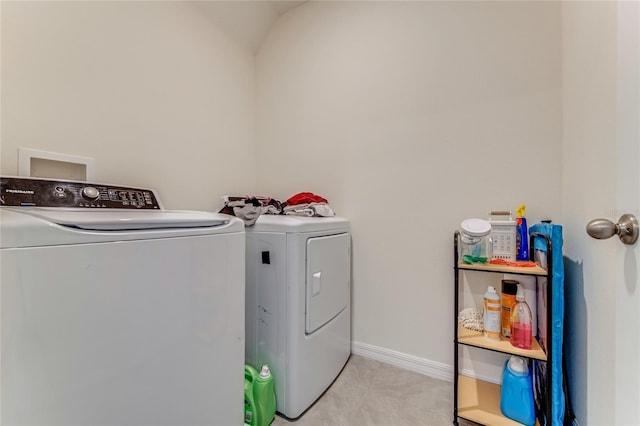 laundry area featuring washer and clothes dryer