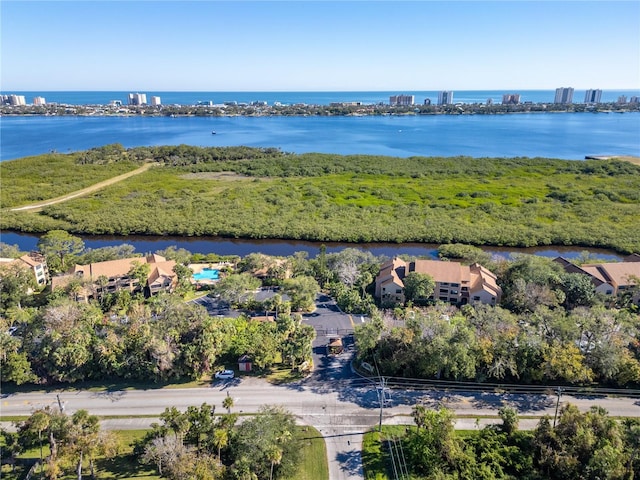 bird's eye view with a water view