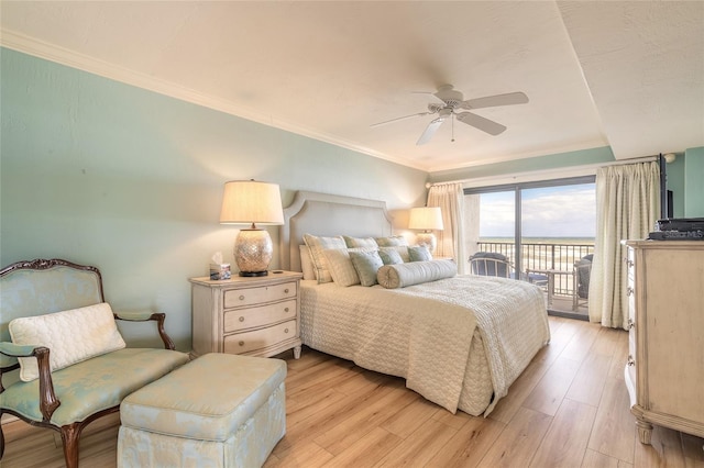 bedroom featuring access to exterior, ceiling fan, light hardwood / wood-style flooring, and crown molding