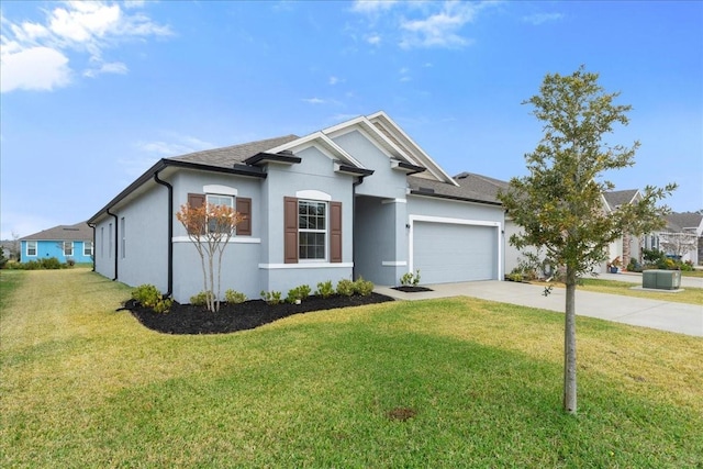 view of front facade featuring cooling unit, a front lawn, and a garage