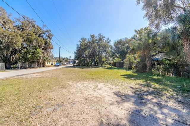 Listing photo 3 for 124 Dimmick St, New Smyrna Beach FL 32168