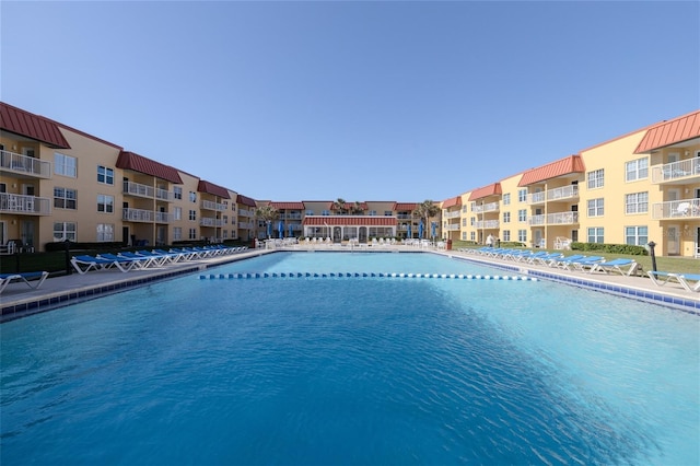 view of swimming pool