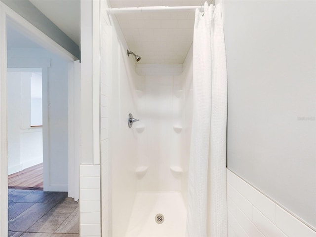 bathroom with walk in shower