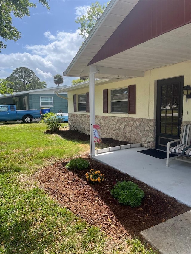 2408 Victory Palm Dr, Edgewater, FL 32141 - view of green lawn