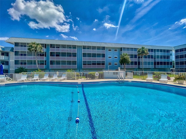 view of swimming pool