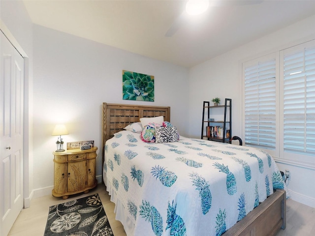 bedroom featuring ceiling fan