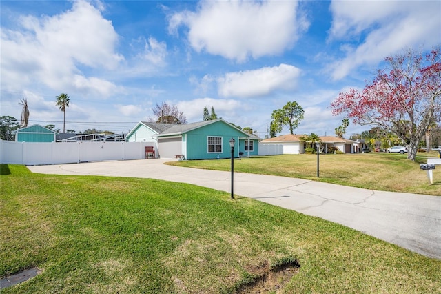 view of front of home with a front lawn