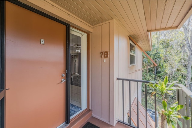 entrance to property featuring a balcony