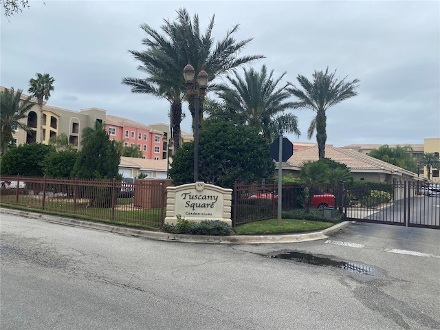 view of community / neighborhood sign