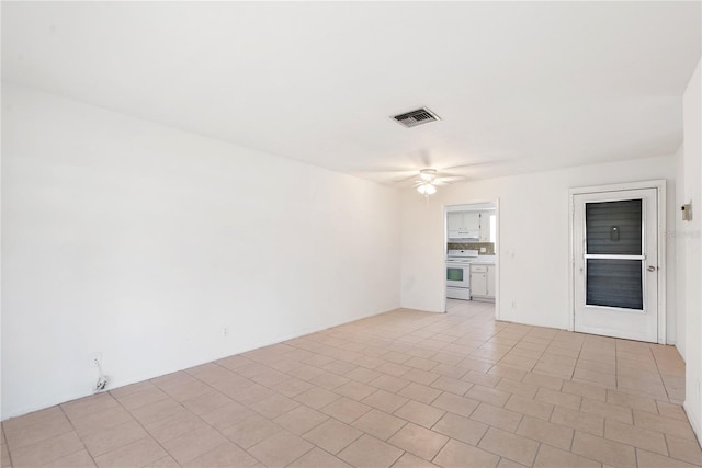 spare room featuring ceiling fan