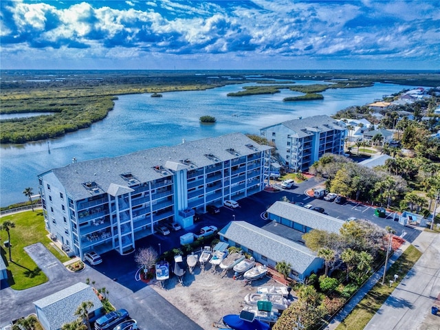 bird's eye view featuring a water view