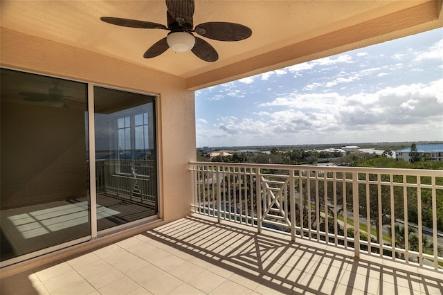 balcony with ceiling fan