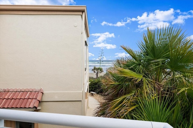 exterior details with stucco siding