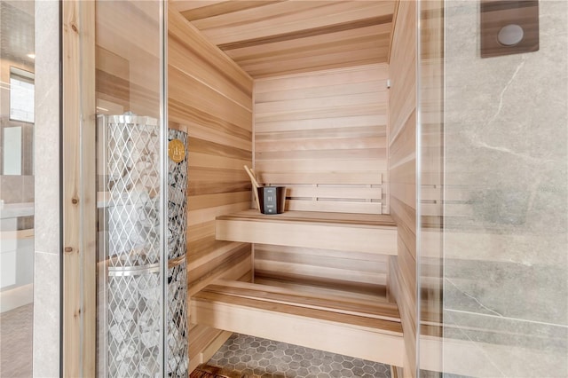 1194 N Peninsula, New Smyrna Beach, FL 32169 - relaxing sauna / steam room with wood ceiling