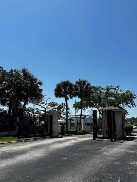 533 Marina Point Dr Unit 533, Daytona Beach, FL 32114 - view of gate