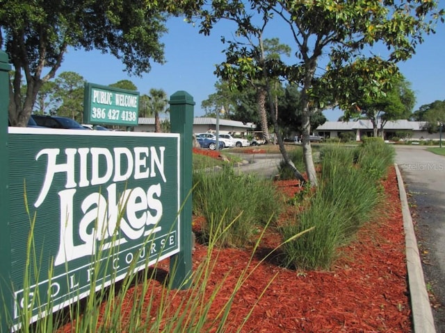 view of community / neighborhood sign