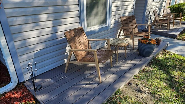 919 Fairvilla Dr, New Smyrna Beach, FL 32168 - view of wooden deck