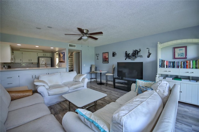 219 Club House Blvd, New Smyrna Beach, FL 32168 - photo 7