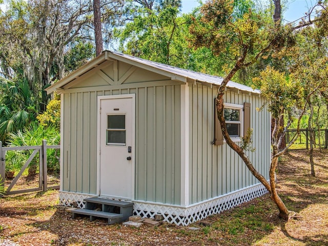 2656 Old Smyrna Trl, New Smyrna Beach, FL 32168 - view of shed with fence
