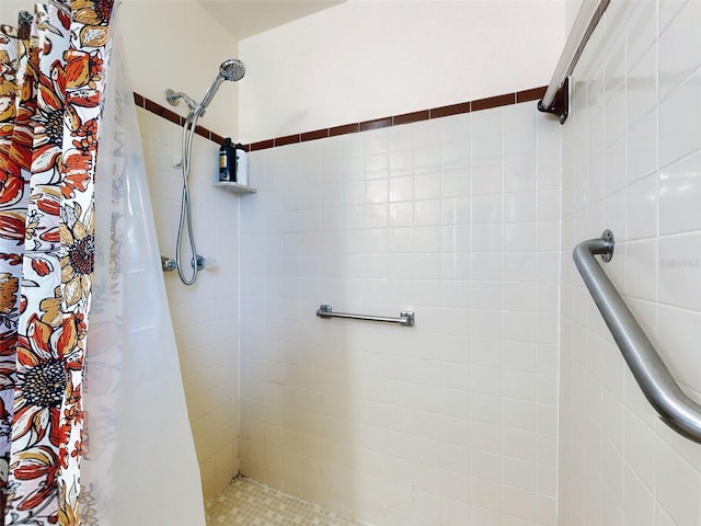 2218 Orange Tree Dr, Edgewater, FL 32141 - full bathroom with a tile shower
