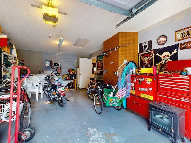 2218 Orange Tree Dr, Edgewater, FL 32141 - garage featuring concrete block wall