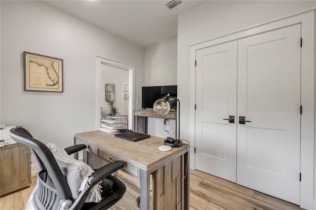 170 Live Oak Ct, New Smyrna Beach, FL 32168 - office featuring visible vents and light wood-style floors