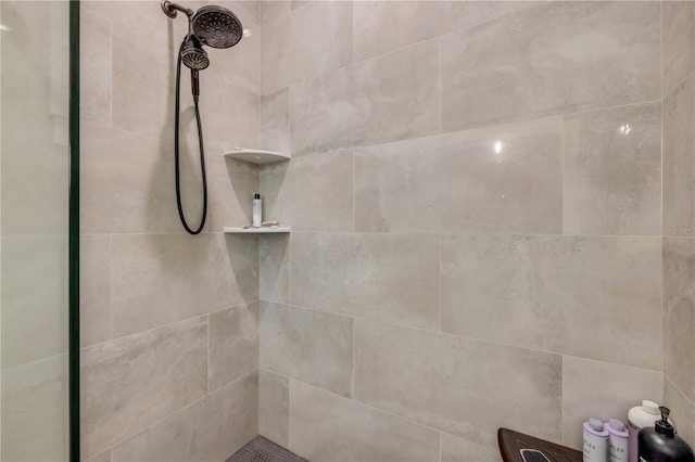 170 Live Oak Ct, New Smyrna Beach, FL 32168 - room details with tiled shower