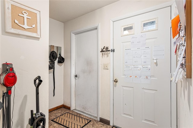 109 Shangri La Cir, Edgewater, FL 32132 - entryway featuring baseboards
