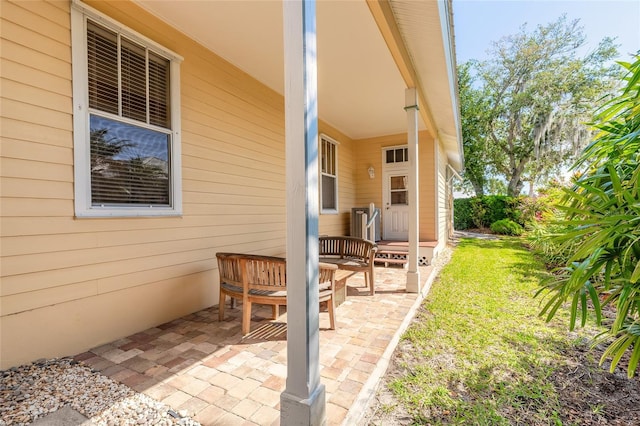 2815 Bay Side Dr, New Smyrna Beach, FL 32168 - view of patio