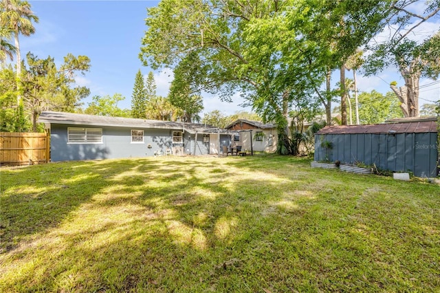 431 Palmetto St, Edgewater, FL 32132 - view of yard with an outbuilding