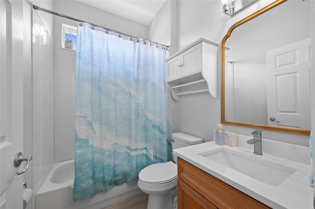 11222 Rapallo Ln, Windermere, FL 34786 - full bathroom featuring vanity, shower / bathtub combination with curtain, and toilet