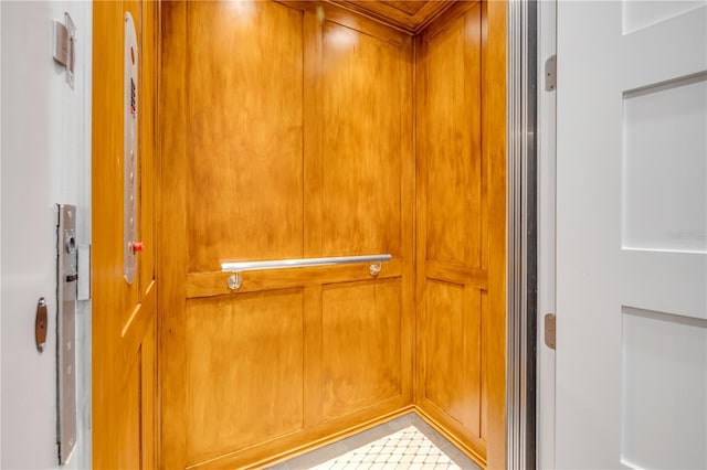 6771 Turtlemound Rd, New Smyrna Beach, FL 32169 - room details featuring elevator
