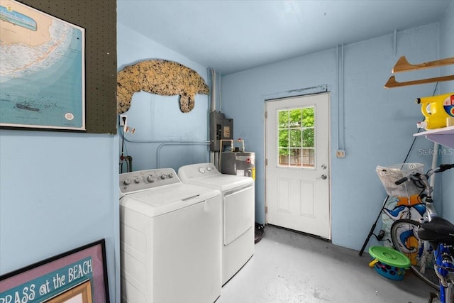 laundry room with laundry area and independent washer and dryer