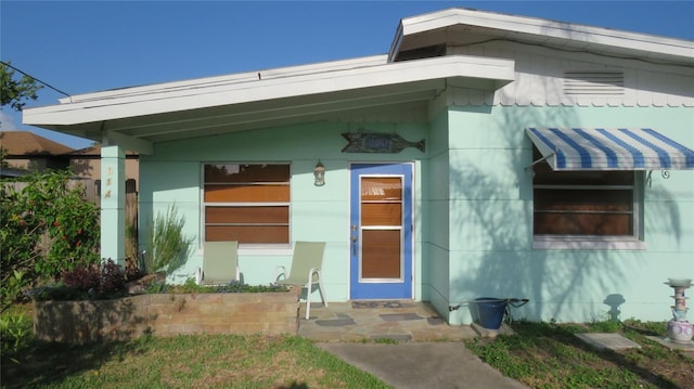 view of exterior entry