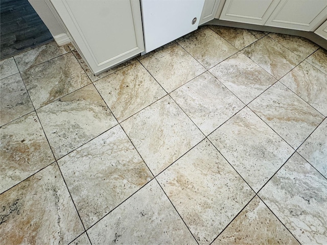 3303 Victory Palm Dr, Edgewater, FL 32141 - detailed view of white cabinets