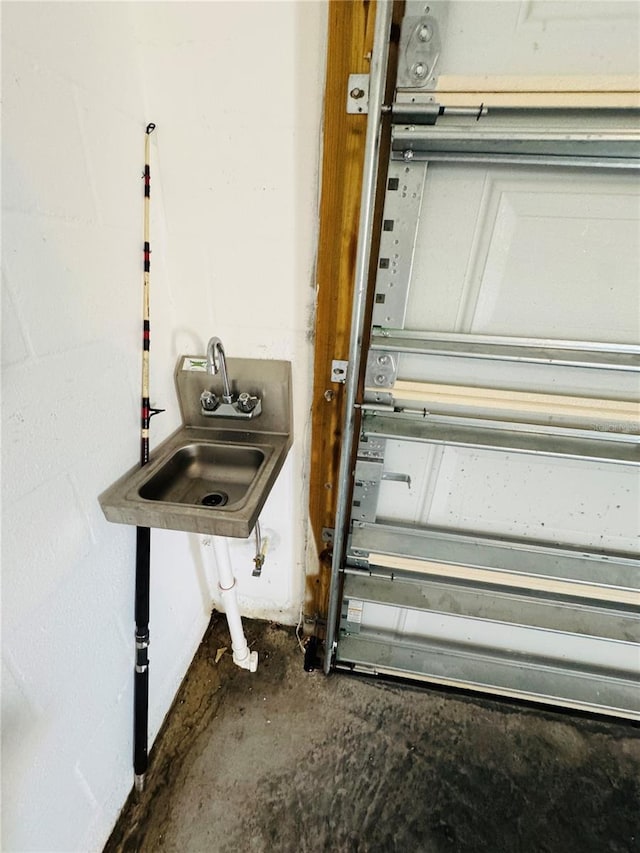 3303 Victory Palm Dr, Edgewater, FL 32141 - detailed view of concrete flooring and a sink