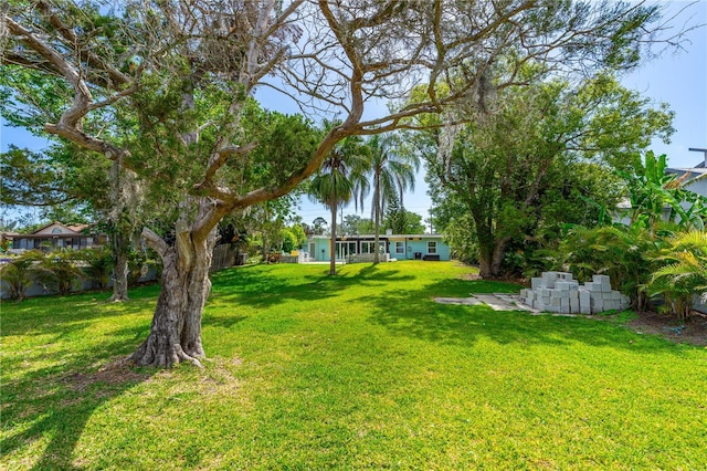 2576 Sunset Dr, New Smyrna Beach, FL 32168 - view of grassy yard