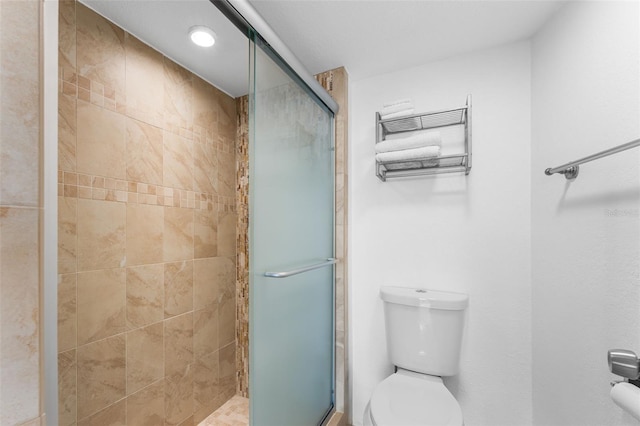 2625 S Atlantic Ave Unit 18Nw, Daytona Beach, FL 32118 - full bath with toilet and a stall shower