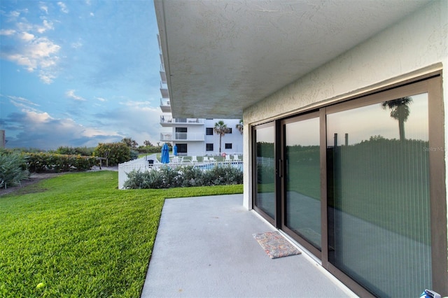 5301 S Atlantic Ave Unit 140, New Smyrna Beach, FL 32169 - view of patio