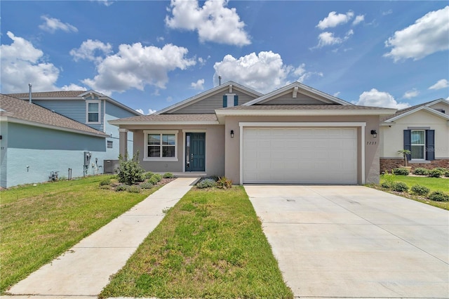 7223 SW 61st Pl, Ocala, FL 34474 - single story home with stucco siding, an attached garage, a front yard, and driveway