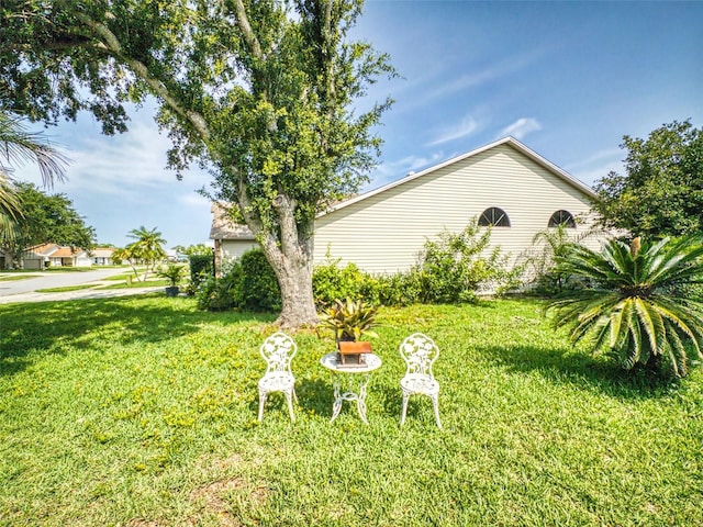 686 Middlebury Loop, New Smyrna Beach, FL 32168 - view of grassy yard