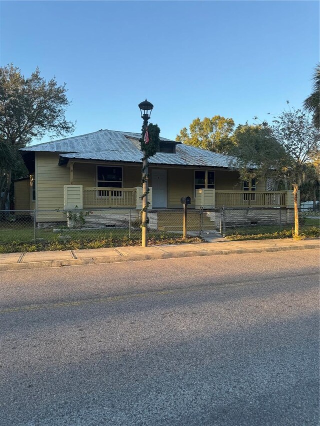 585 Washington St, New Smyrna Beach, FL 32168 - photo 3