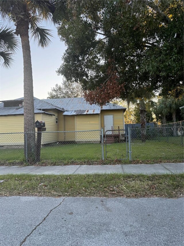 585 Washington St, New Smyrna Beach, FL 32168 - photo 13