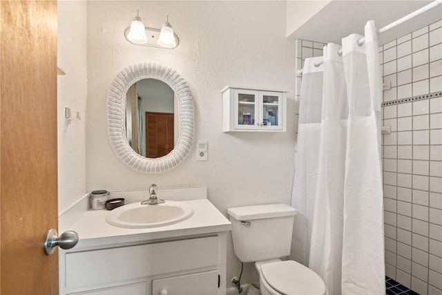 6956 Turtlemound Rd, New Smyrna Beach, FL 32169 - full bath featuring vanity and a tile shower