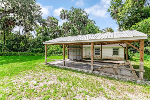 2360 Mooneyham Dr, New Smyrna Beach, FL 32168 - view of green lawn