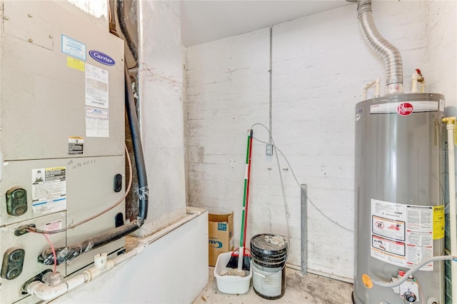 2360 Mooneyham Dr, New Smyrna Beach, FL 32168 - utilities featuring water heater and heating unit
