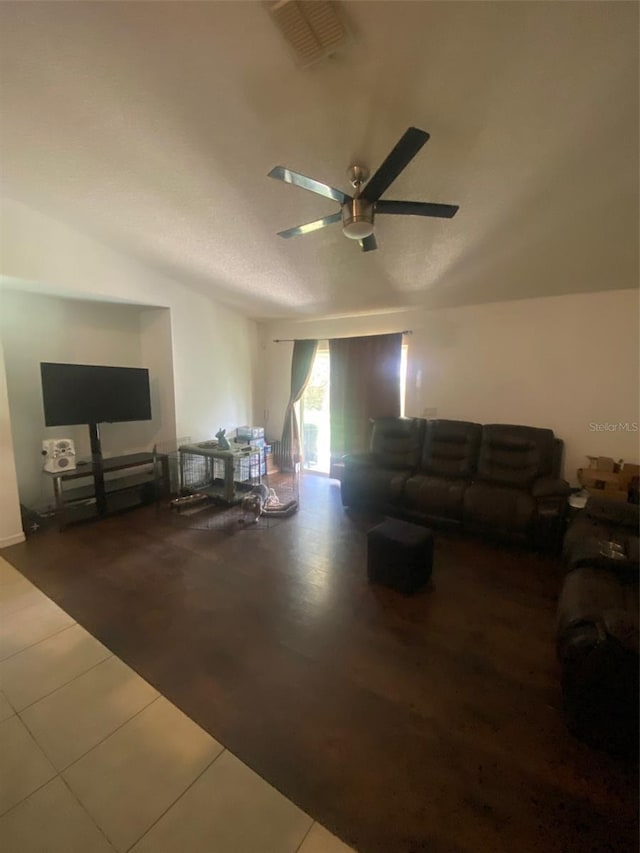 2122 Orange Tree Dr, Edgewater, FL 32141 - tiled living room featuring a ceiling fan